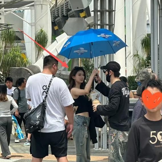 黄晓明新恋情曝光时间线_胡冉儿身份背景揭秘_娱乐圈公布恋情的明星