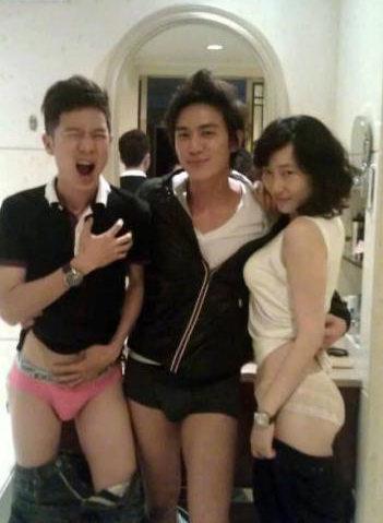 直击明星生日趴奢靡场面：大小S制服秀色诱老公