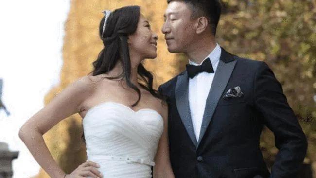 明星出轨被偷拍没拉窗帘_娱乐圈忘记拉窗帘出轨事件_娱乐圈出轨的男人