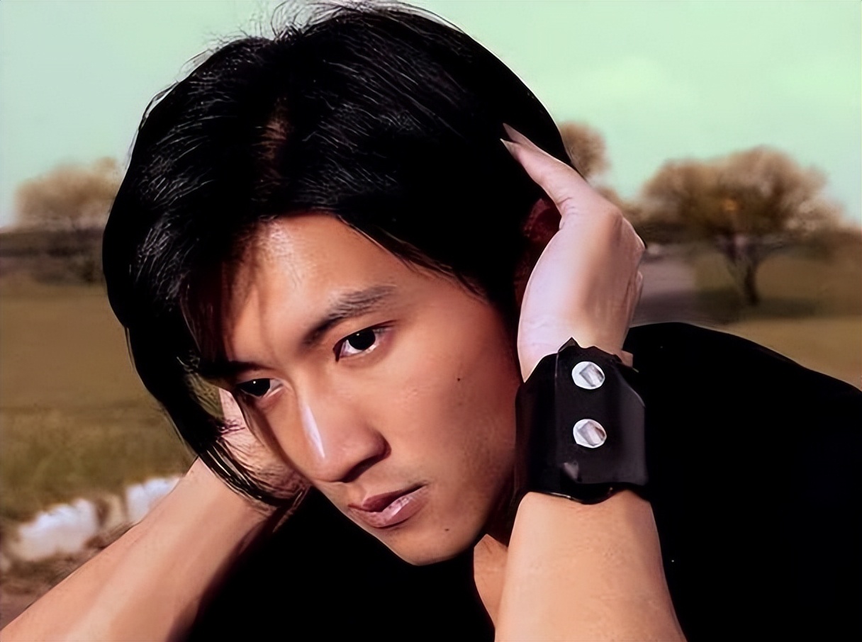 谢霆锋 央视文娱 人民文娱 _ 谢霆锋 演艺事业 爱国情怀 _谢霆锋淡出娱乐圈