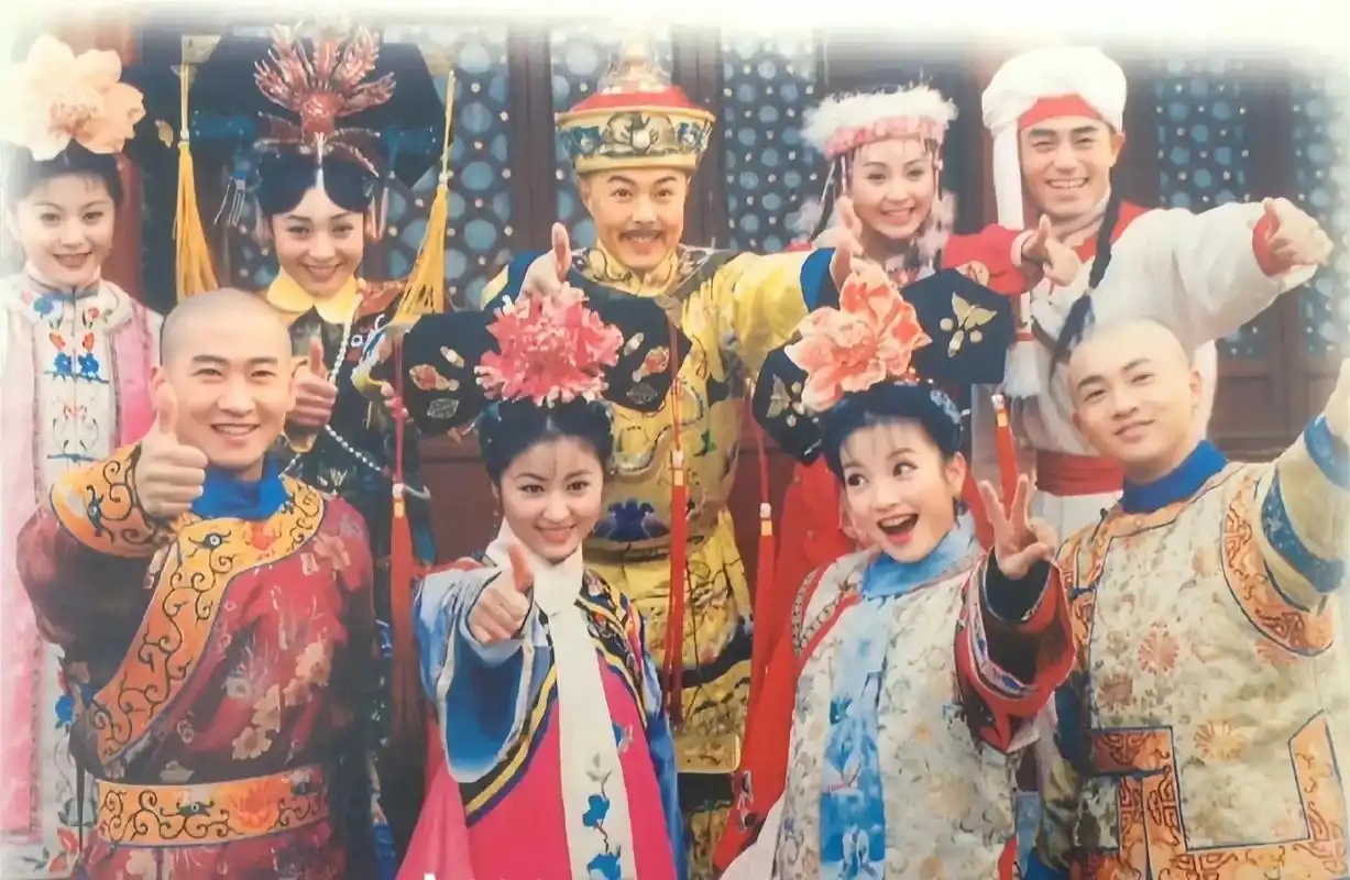 赵薇现在还在娱乐圈吗_赵薇近年负面新闻_赵薇被封杀原因深度解析