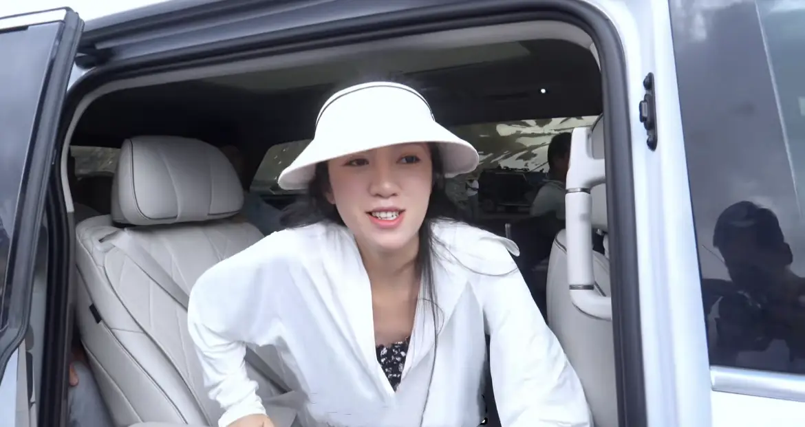 网红麦小登黑料,_网红麦小登新疆蜜月官方邀约_麦小登婚后带货引争议