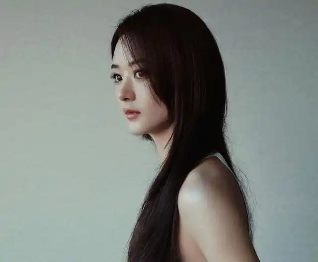 女明星直播间_赵丽颖李佳琦直播间吐槽_赵丽颖直播带货状态不佳