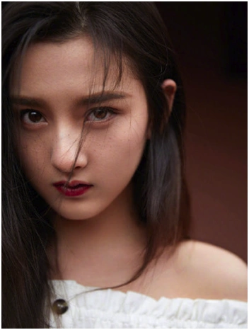 国内雀斑多的女明星_雀斑妆 欧阳娜娜雀斑妆 宋祖儿雀斑妆