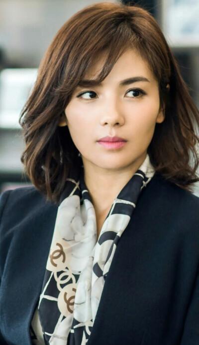 中国最美明星榜单 2023 女明星颜值排名 林志玲 迪丽热巴 王祖贤_中国十大的女明星排名榜